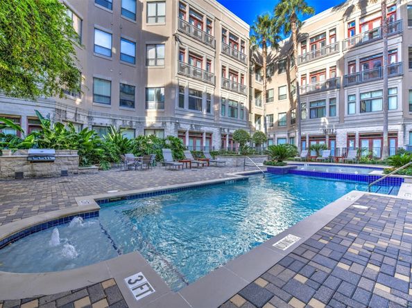 1901 Post Oak Boulevard 306, Houston TX 77056