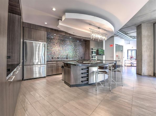 1901 Post Oak Boulevard 306, Houston TX 77056