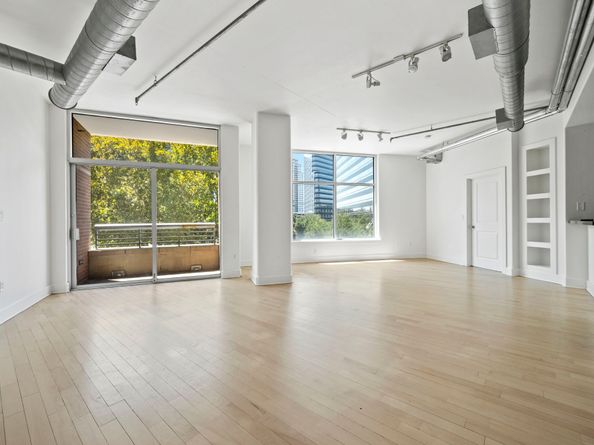 1901 Post Oak Boulevard 306, Houston TX 77056