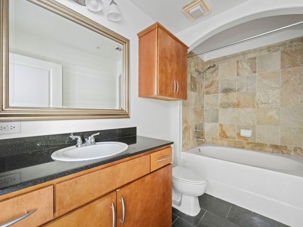 1901 Post Oak Boulevard 306, Houston TX 77056