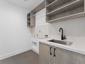 6711 Housman Street, Houston TX 77055