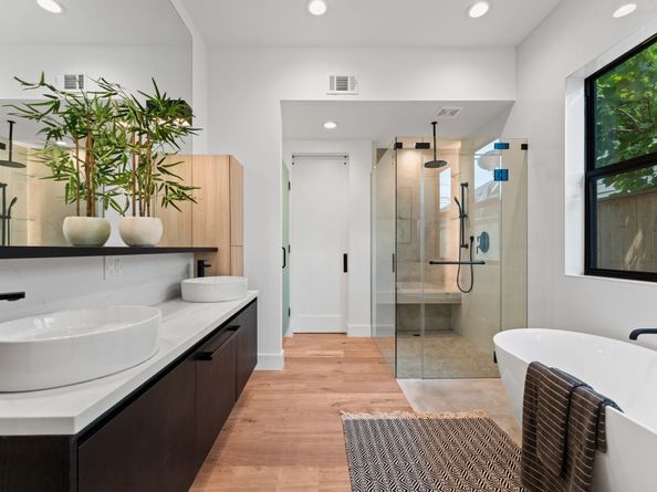 6711 Housman Street, Houston TX 77055