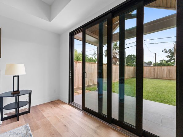 6711 Housman Street, Houston TX 77055