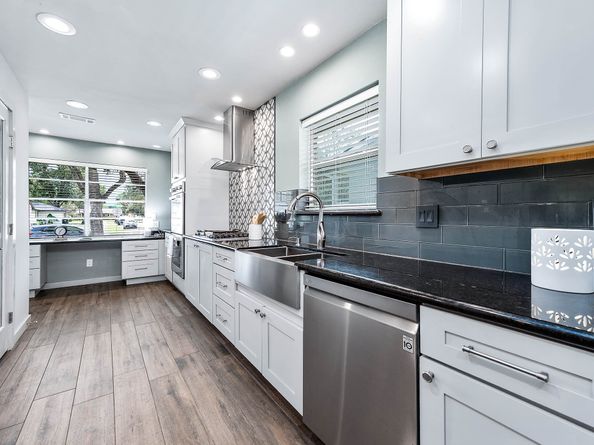 6030 Warm Springs Road, Houston TX 77035