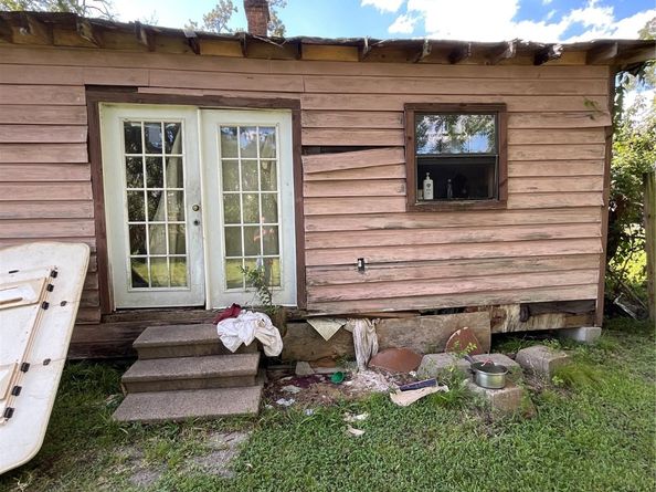 305 Burr Street, Houston TX 77011