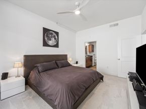 1901 Post Oak Boulevard 204, Houston TX 77056