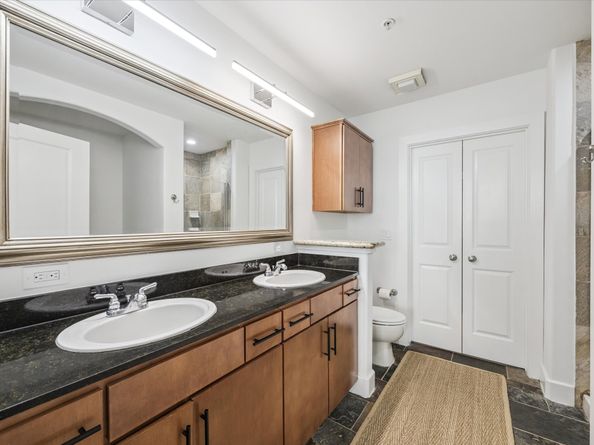 1901 Post Oak Boulevard 204, Houston TX 77056