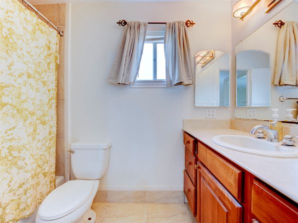 5638 Long Creek Lane, Houston TX 77088