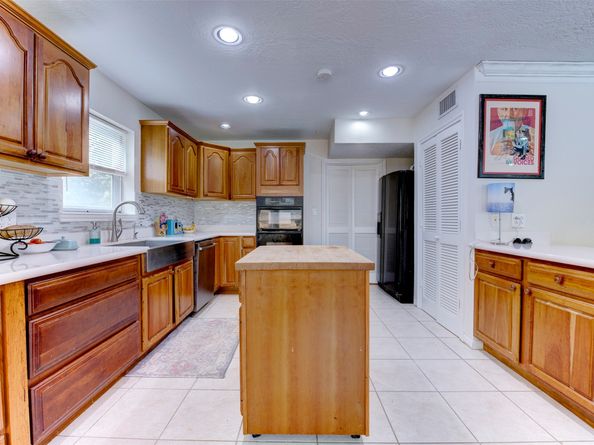 5638 Long Creek Lane, Houston TX 77088