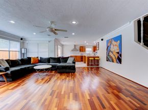 5638 Long Creek Lane, Houston TX 77088