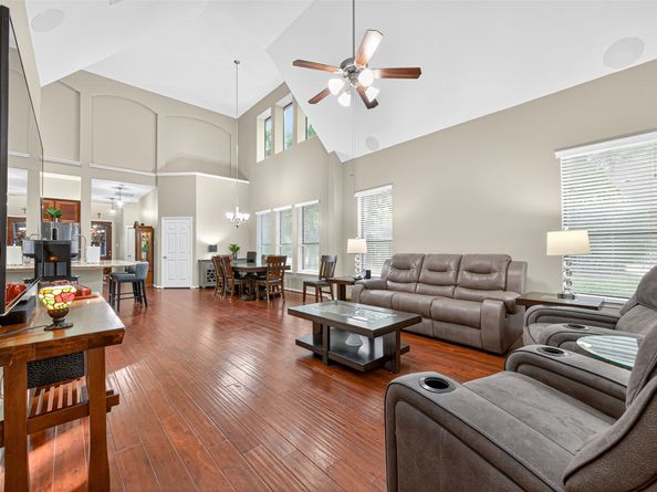 12242 Valley Lodge Parkway, Humble TX 77346