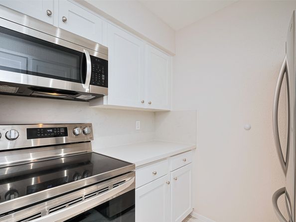 5711 Sugar Hill Drive 100, Houston TX 77057