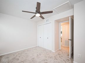 5711 Sugar Hill Drive 100, Houston TX 77057
