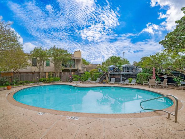 5711 Sugar Hill Drive 100, Houston TX 77057