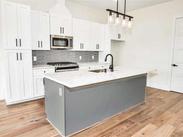 1508 Weiss Street, Houston TX 77009