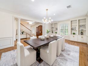 2 Soldiers Creek Circle, Hunters Creek Village TX 77024