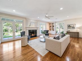 2 Soldiers Creek Circle, Hunters Creek Village TX 77024