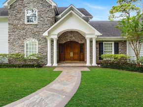 2 Soldiers Creek Circle, Hunters Creek Village TX 77024