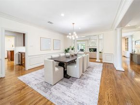 2 Soldiers Creek Circle, Hunters Creek Village TX 77024