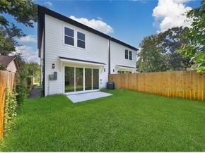 7012 Saint Augustine Street, Houston TX 77021