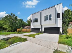 7012 Saint Augustine Street, Houston TX 77021