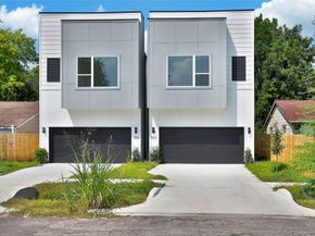 7012 Saint Augustine Street, Houston TX 77021