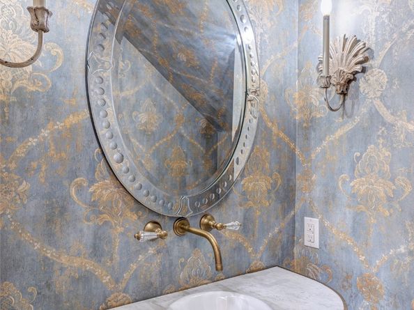 5124 Chevy Chase Drive, Houston TX 77056