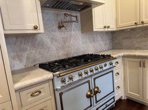 5124 Chevy Chase Drive, Houston TX 77056