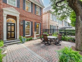 5124 Chevy Chase Drive, Houston TX 77056