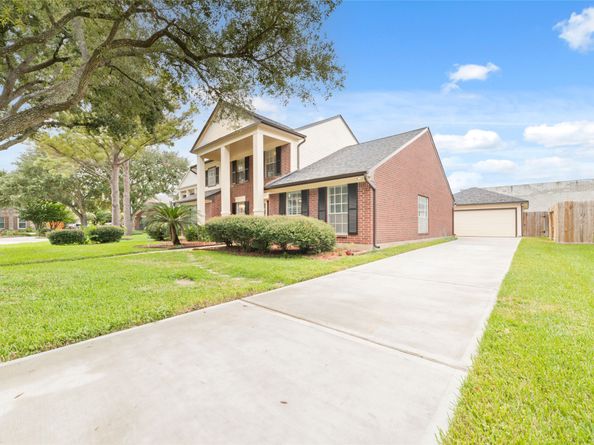 3315 N Sutton Square, Stafford TX 77477
