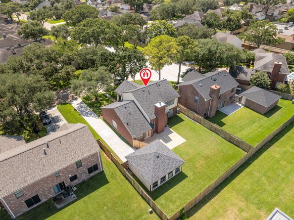 3315 N Sutton Square, Stafford TX 77477
