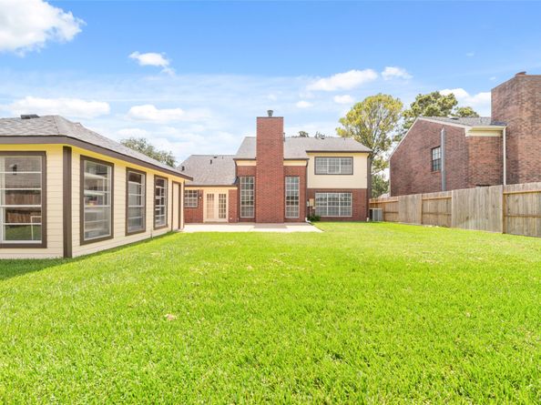 3315 N Sutton Square, Stafford TX 77477