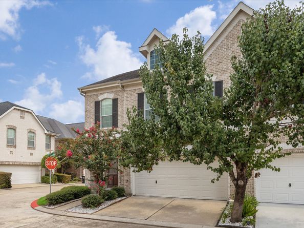 3203 HOLLY PATH Drive, Houston TX 77042