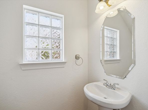 3203 HOLLY PATH Drive, Houston TX 77042