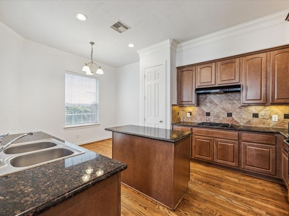 3203 HOLLY PATH Drive, Houston TX 77042