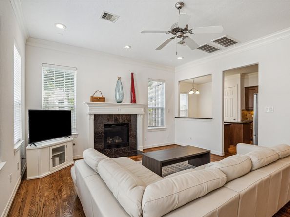 3203 HOLLY PATH Drive, Houston TX 77042