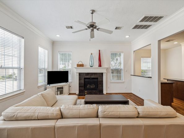 3203 HOLLY PATH Drive, Houston TX 77042
