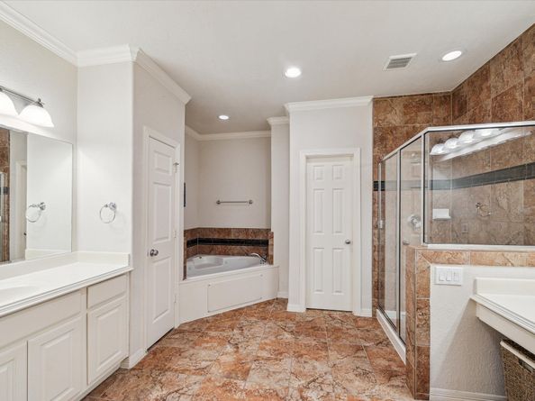 3203 HOLLY PATH Drive, Houston TX 77042
