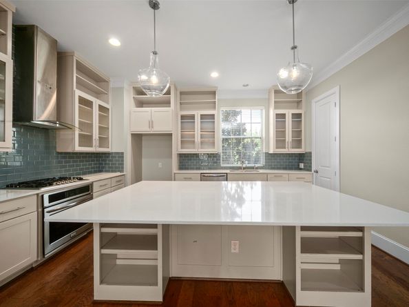2710 Church Wood Dr, Houston TX 77082
