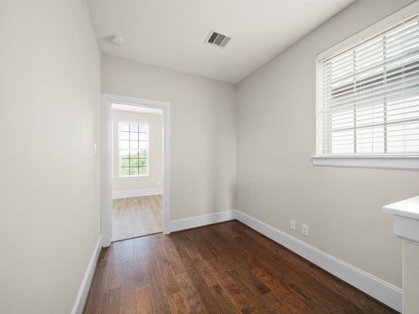 2710 Church Wood Dr, Houston TX 77082