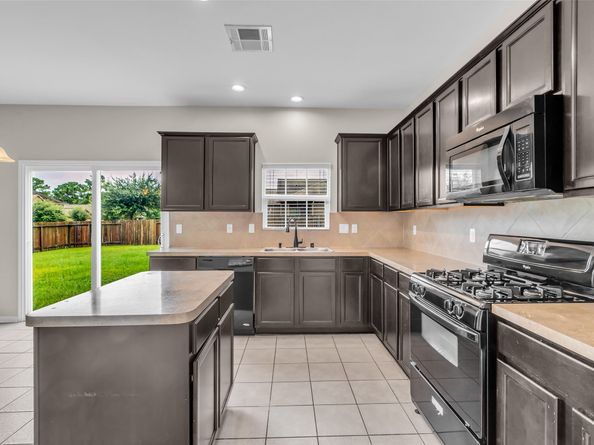 5611 That Way, Kingwood TX 77339