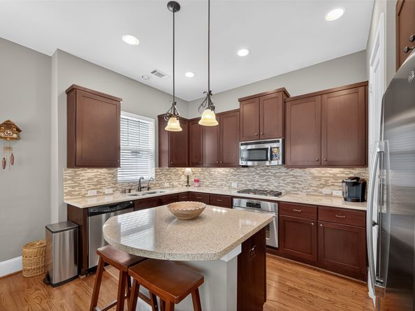940 W 24th Street, Houston TX 77008