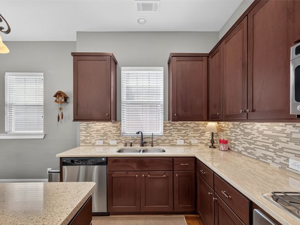 940 W 24th Street, Houston TX 77008