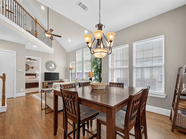 940 W 24th Street, Houston TX 77008