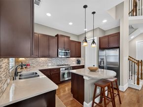 940 W 24th Street, Houston TX 77008