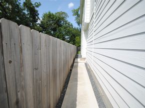 4523 Sunflower Street, Houston TX 77051