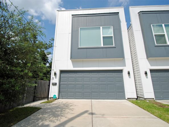4523 Sunflower Street, Houston TX 77051