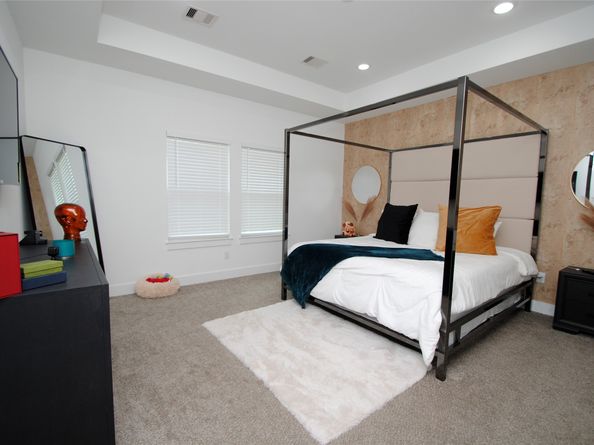 4523 Sunflower Street, Houston TX 77051
