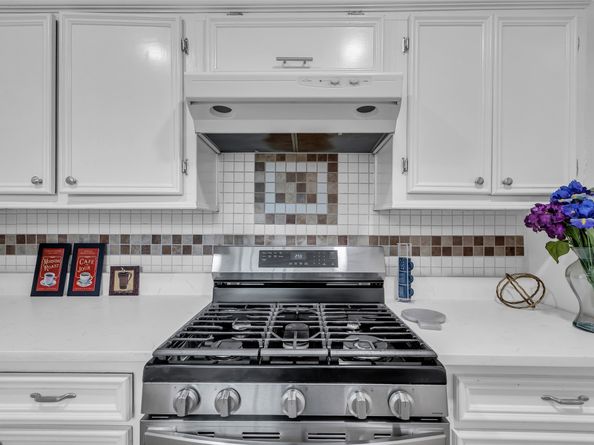 13206 Hollypark Drive, Houston TX 77015