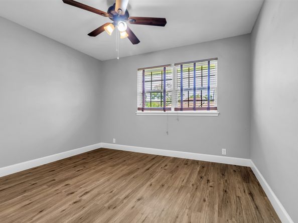 13206 Hollypark Drive, Houston TX 77015